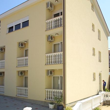 Guesthouse Villa Adria Малинска Экстерьер фото