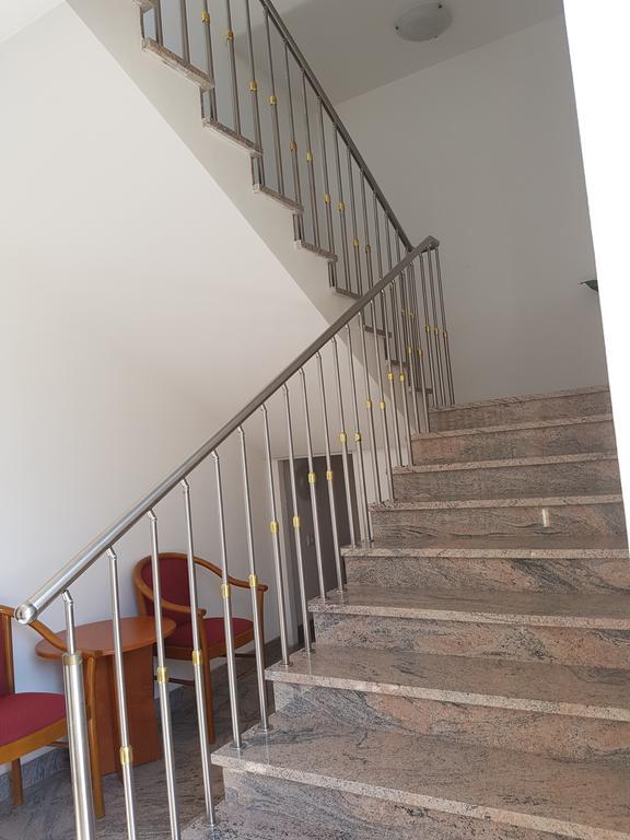 Guesthouse Villa Adria Малинска Экстерьер фото